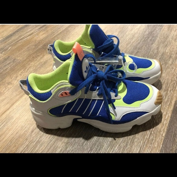 magmur running shoes